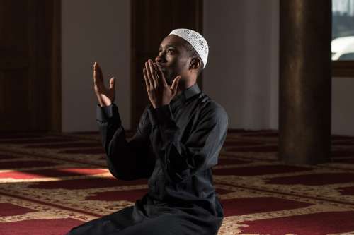 نماز سلمان چگونه است؟ زمان خواندن نماز سلمان