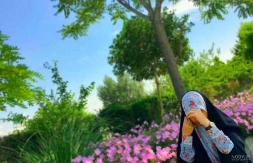 عکس پروفایل دختر چادری در بهار