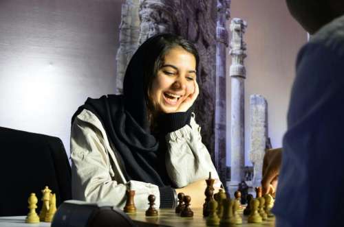 بیوگرافی سارا خادم‌ الشریعه + زندگی شخصی دختر شطرنج باز و عکس هایش