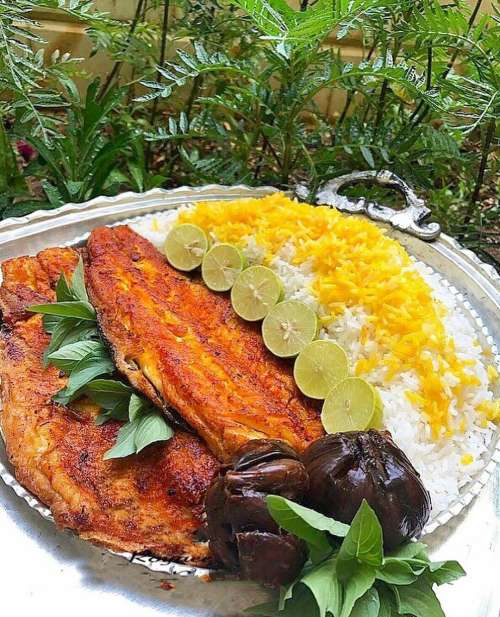 طرز تهیه ماهی سرخ شده زعفرانی خوشمزه بدون بو با آرد در تابه