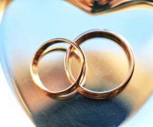 چرا بیشتر مردان حلقه ازدواج دست نمی کنند؟