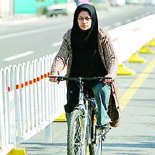 قوانینی که دامن گیر سلامت زنان ایرانی است