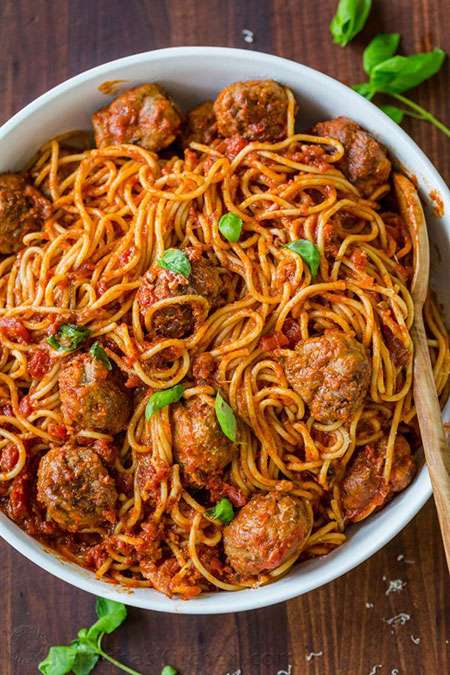 اسپاگتی با کوفته‌ قلقلی + روش تهیه پخت اسپاگتی با کوفته قلقلی گوشت غذای متفاوت