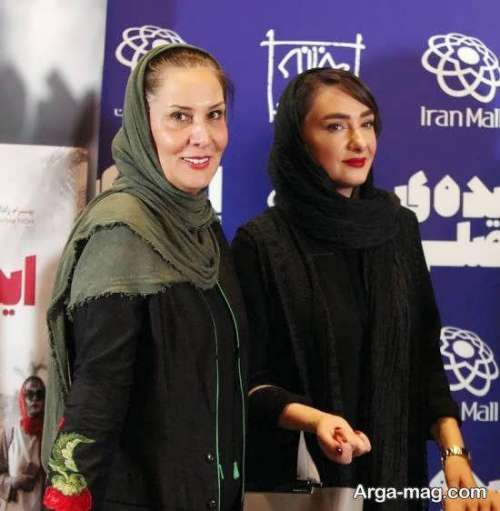 هانیه توسلی با چهره ای صمیمی در کنار آزیتا موگویی